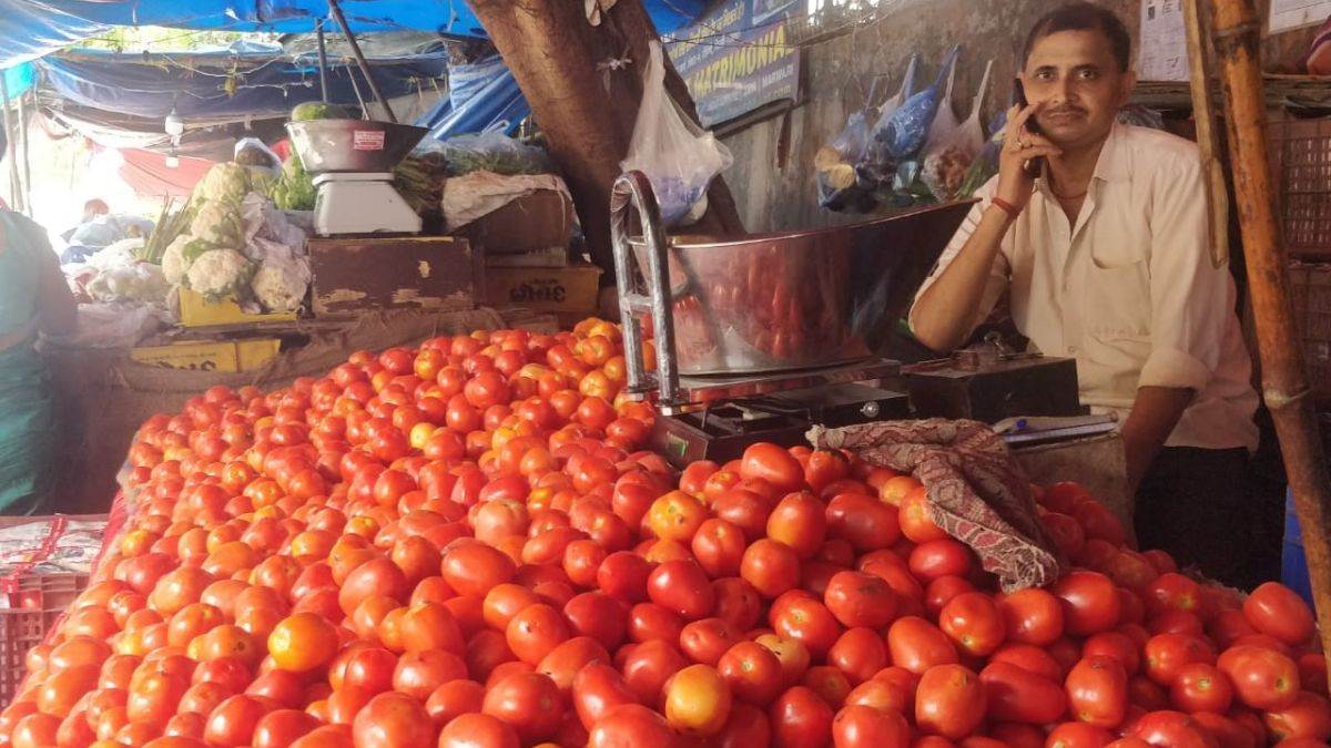 https://www.jagranimages.com/images/newimg/02082025/02_08_2025-tomato_prices_rise_24002020.jpg