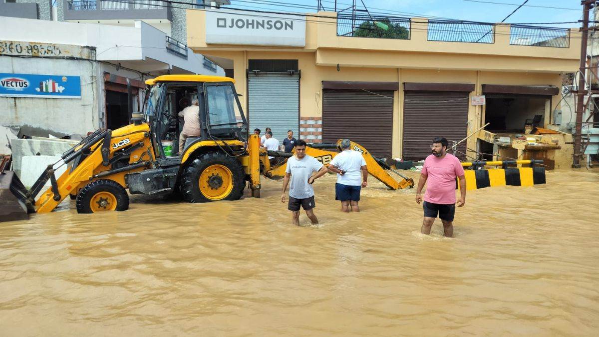 himachal pradesh weather alert heavy rainfall causes water logging in una district