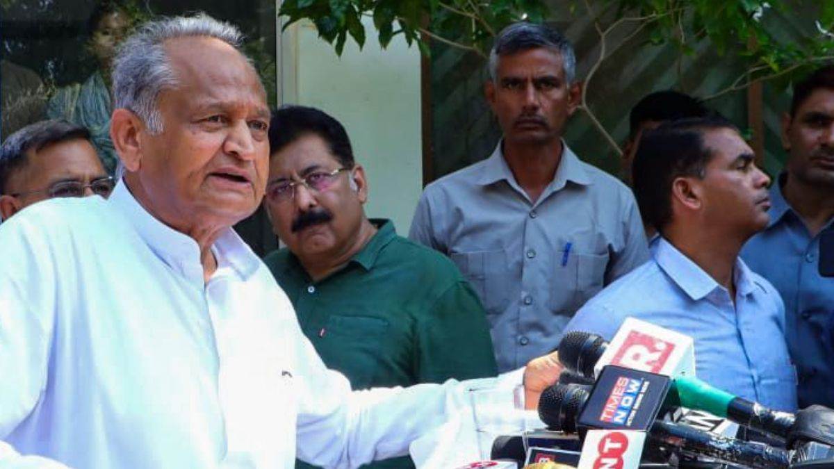 cm ashok gehlot meets pratapgarh incident victim announces rs 10 lakh assistance and government job