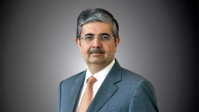 उदय कोटक देश के सबसे अमीर बैंकर हैं और उनके इस्तीफे के बाद आज उनकी चर्चा खूब हो रही है।