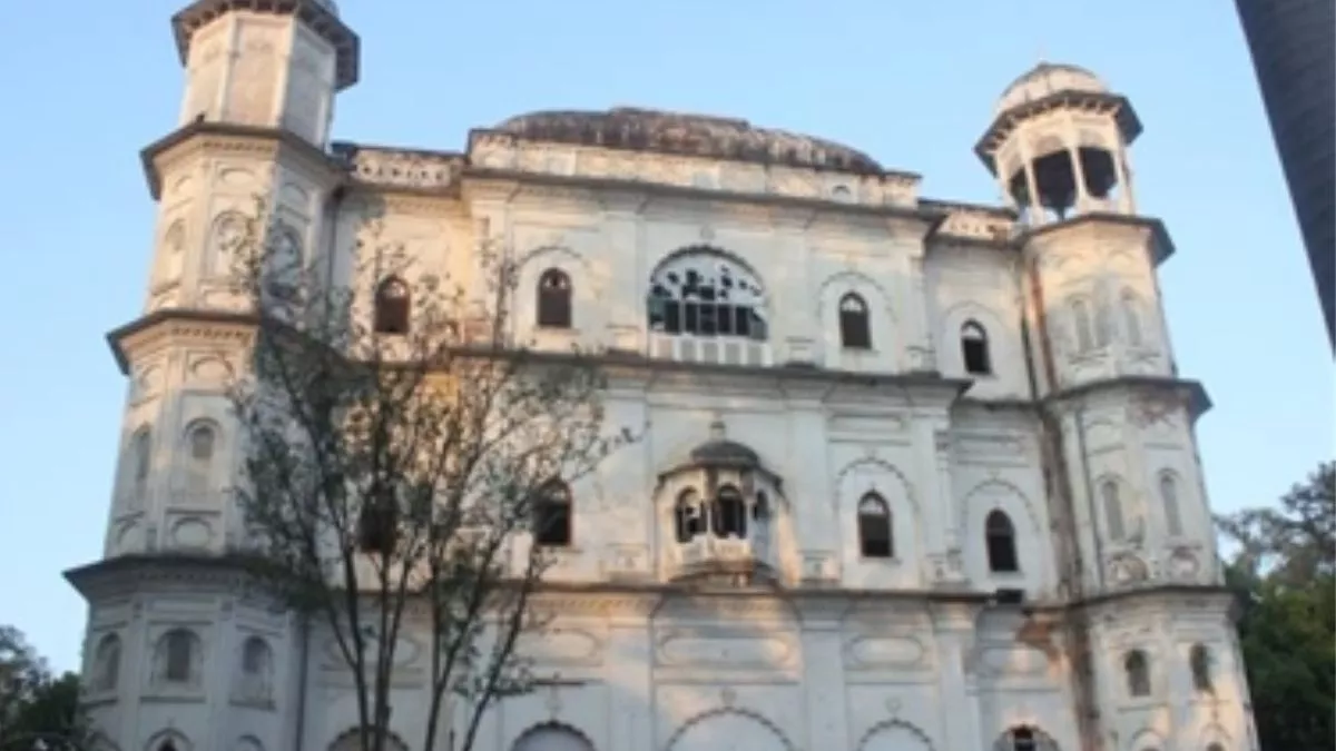 बटलर पैलेस में विधायक के घर में घुसे टोंटी चोर, मरम्मत कार्य के दौरान किया हाथ साफ; CCTV खंगालने में जुटी पुलिस