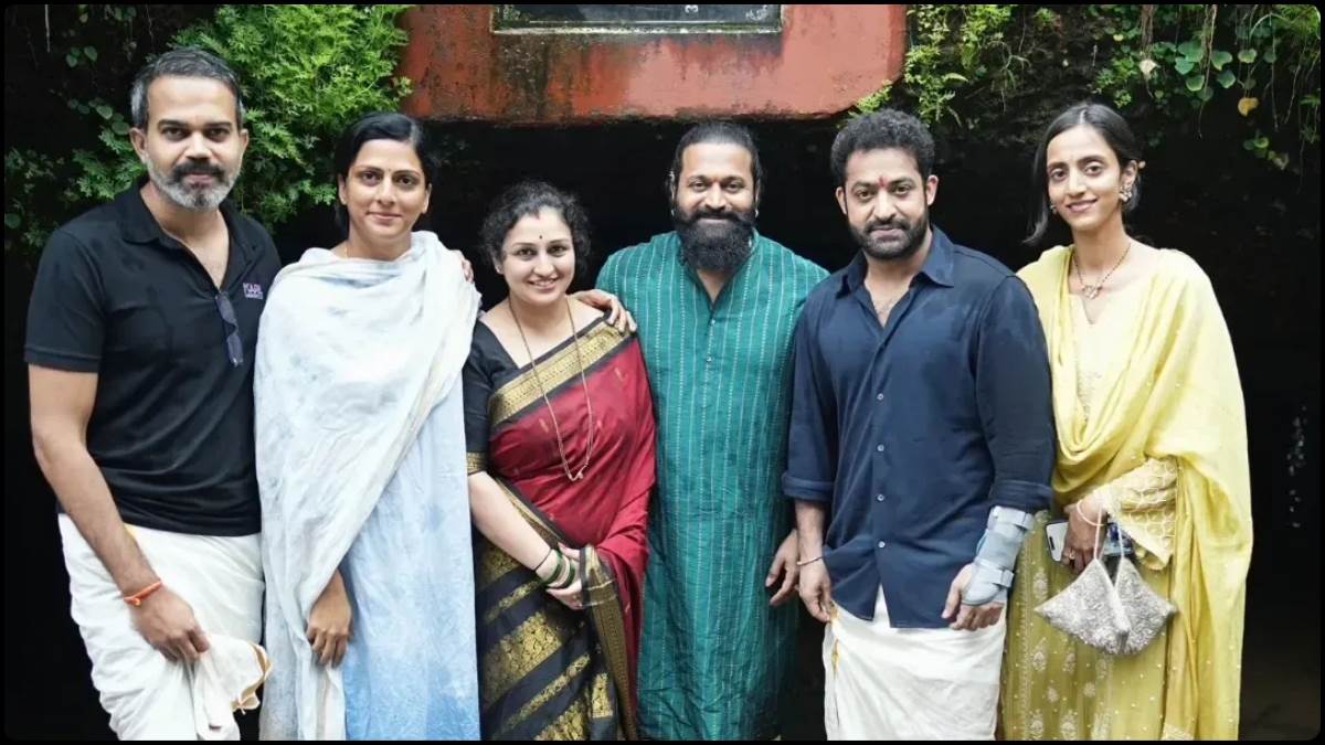 https://www.jagranimages.com/images/newimg/02092024/02_09_2024-jr_ntr_with_rishabh_and_prashanth_neel_23789668.jpg
