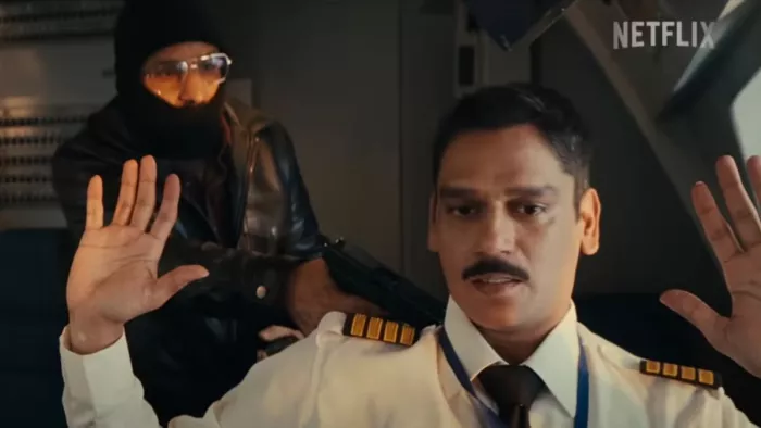 कंधार के एक सीन में विजय वर्मा (Credit: YouTube/Netflix India)