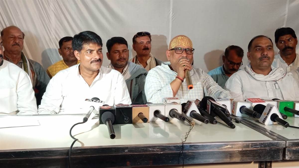 https://www.jagranimages.com/images/newimg/02092025/02_09_2025-ajay_rai_24033109.jpg