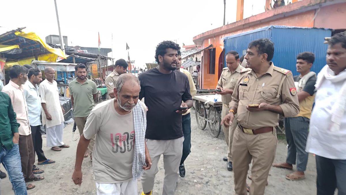 https://www.jagranimages.com/images/newimg/02092025/02_09_2025-deadbody_found_ganga_amroha_24033040.jpg
