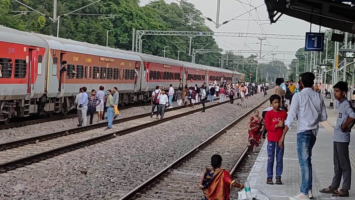https://www.jagranimages.com/images/newimg/02092025/02_09_2025-gonda_news_24033676.jpg