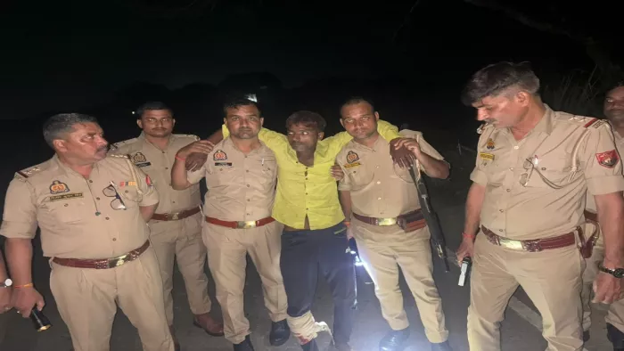 कौशांबी पुलिस मुठभेड़ में घायल आरोपित ने चार वर्ष की बच्ची से दरिंदगी की बात कबूली है। जागरण
