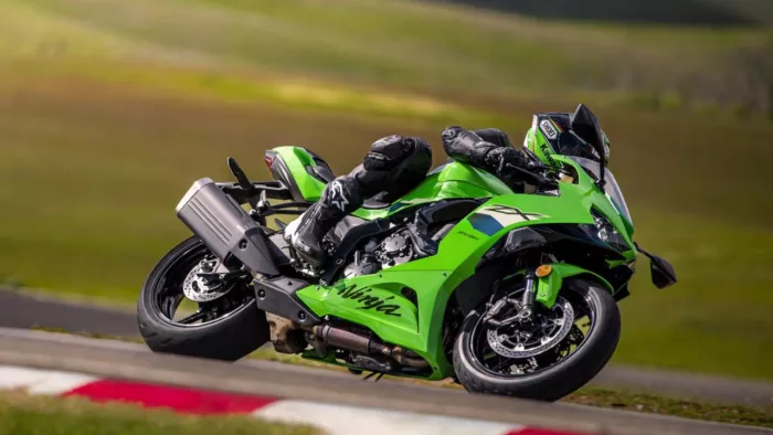 2026 Kawasaki Ninja ZX-6R को भारत में लॉन्च किया गया।