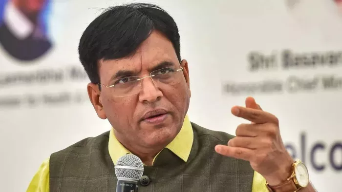 केंद्रीय युवा कार्यक्रम एवं खेल मंत्री मनसुख मांडविया ने किराया कम करने का दिया संकेत।