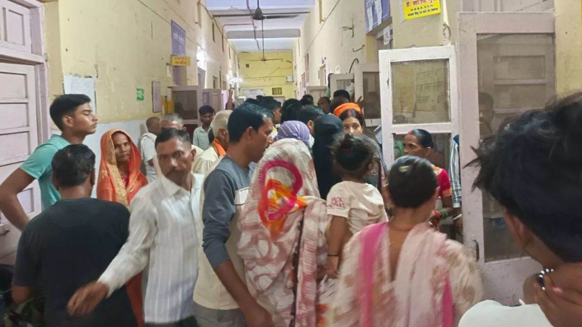 https://www.jagranimages.com/images/newimg/02092025/02_09_2025-medicine_counter_24033391_1745453.jpg