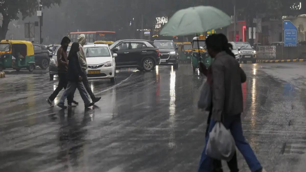 https://www.jagranimages.com/images/newimg/02092025/02_09_2025-rain_11_24033695.jpg
