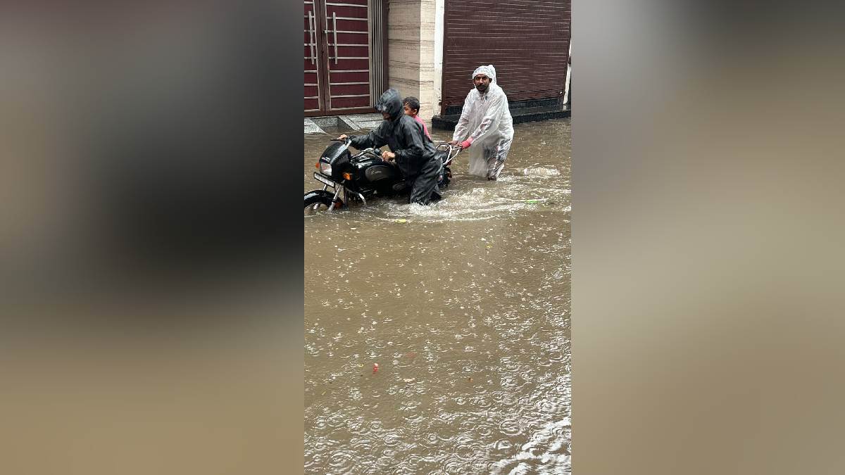 https://www.jagranimages.com/images/newimg/02092025/02_09_2025-rain_image_24033001.jpg