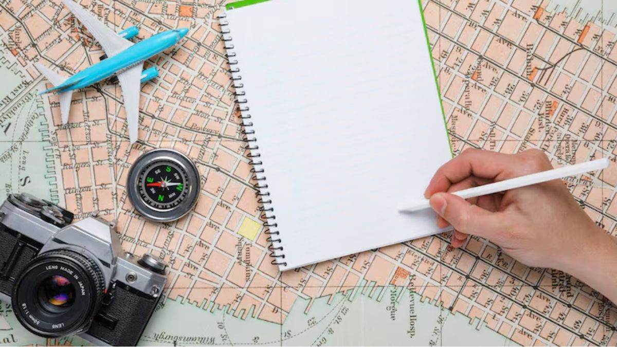 https://www.jagranimages.com/images/newimg/02092025/02_09_2025-travel_planning_tips_24031891.jpg
