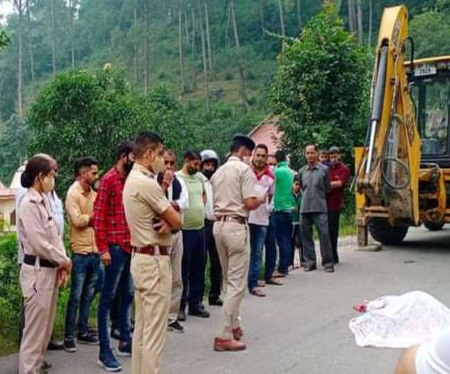 Ghumarvin Woman Death in Bike Accident during She Going to Sister House from Maternal Home