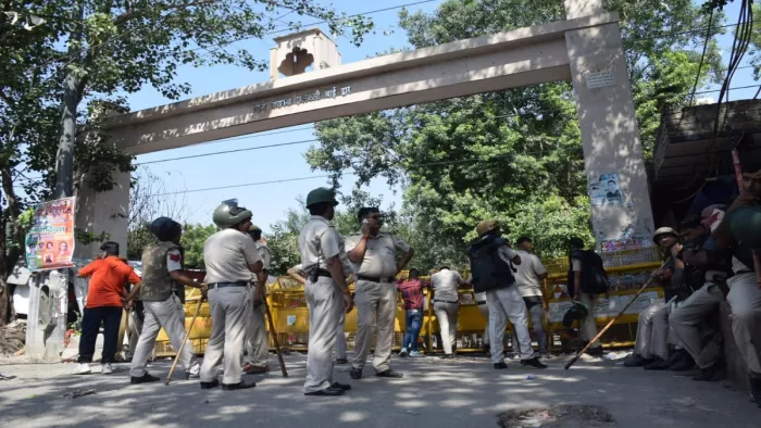 Delhi Murder: दिल्ली में चाकू से गोदकर युवक की हत्या के बाद तनाव (photo- Ani)