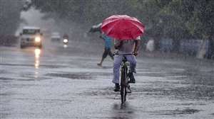 Delhi Weather News: दिल्ली-NCR में लोग तेज धूप से हुए परेशान, मानसून लेगा विदाई; तापमान गिरने के साथ आएगी ठंडक