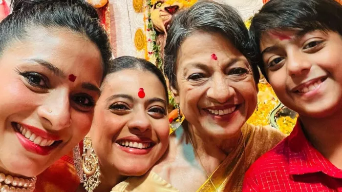 Kajol And Tanishaa Mukerji Navratri Pics: काजोल और तनीषा मुखर्जी को साथ देखा गया है।