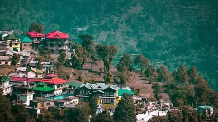 कसौली में वीकेंड पर पर्यटन कारोबारियों के खिले चेहरे।
