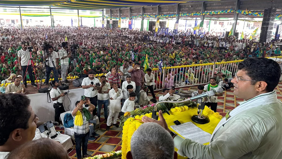 दुष्यंत चौटाला ने रैली में शायराना अंदाज से कही दिल की बात, कहा- जब तक जीऊंगा आपके बीच रहूंगा