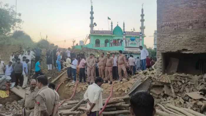 सिरौली में अचानक हुआ विस्फोट, दो की मौत, कई घायल।