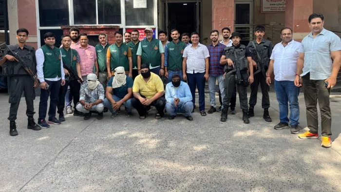 5000 करोड़ से अधिक की ड्रग्स के साथ अंतरराष्ट्रीय कार्टेल के चार सदस्य गिरफ्तार।