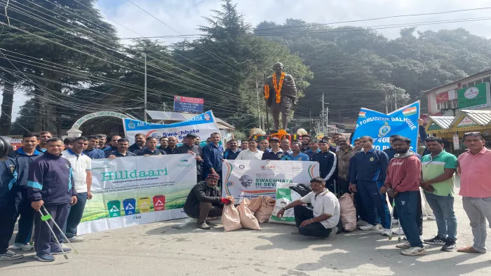 महात्मा गांधी व लाल बहादुर शास्त्री की जयंती पर डलहौजी में आयोजित किया गया स्वच्छता अभियान