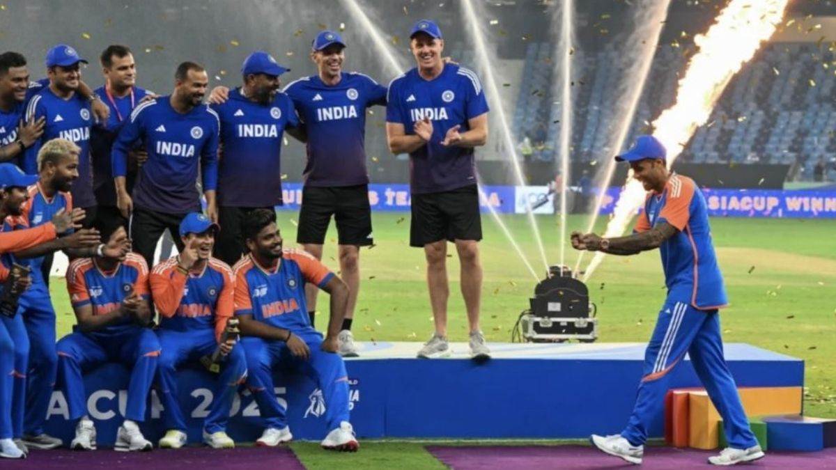 ab de villiers blast on india not accepted asia cup trophy decision from mohsin naqvi