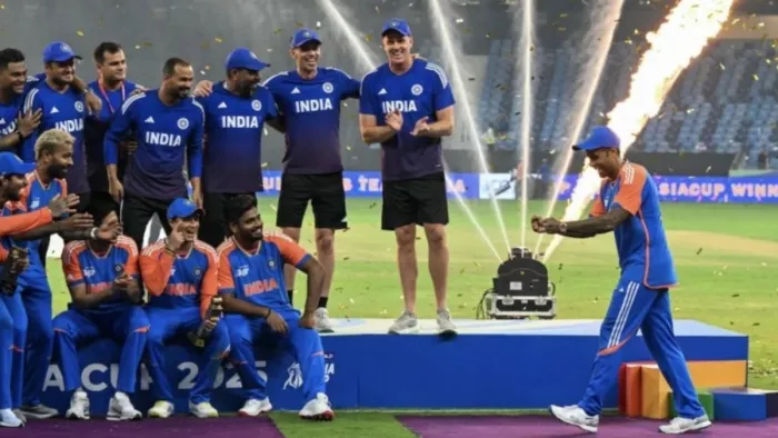 'राजनीति को खेल से दूर रखें...', AB de Villiers ने भारत की Asia Cup Trophy Controversy पर कही दो टूक बात