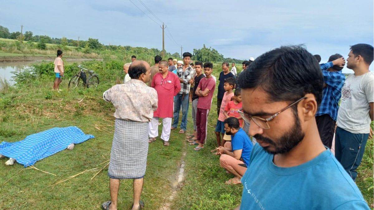 west champaran news ninth grade student drowned while bathing in a canal with friends