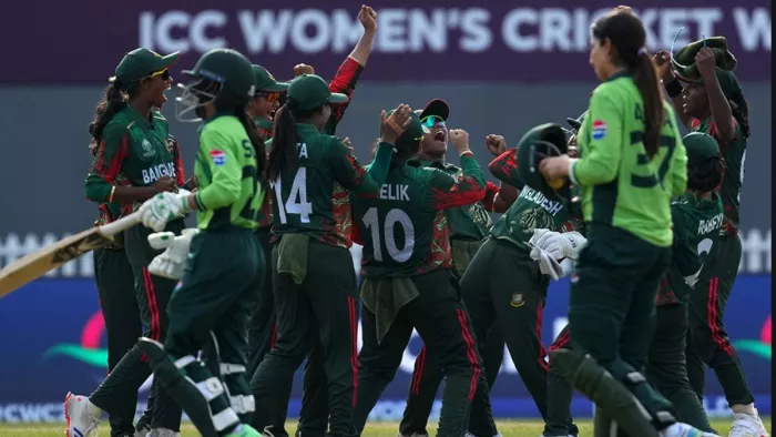 बांग्लादेश ने पाकिस्तान को 7 विकेट से हराया। फोटो- ICC