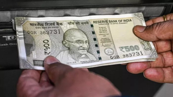 यूपी ग्रामीण बैंक की 126 शाखाओं में लेनदेन कार्य ठप, 10 लाख ग्राहक प्रभावित।- सांकेतिक तस्वीर