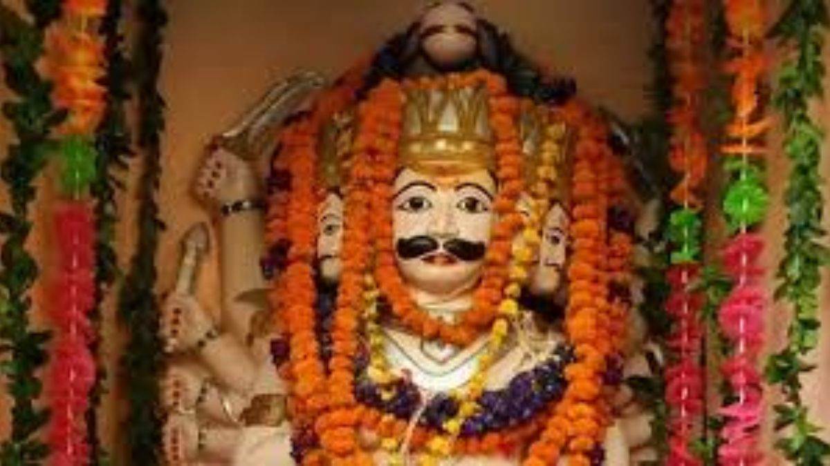 kanpur news dashanan temple opens on vijayadashami for ravan worship