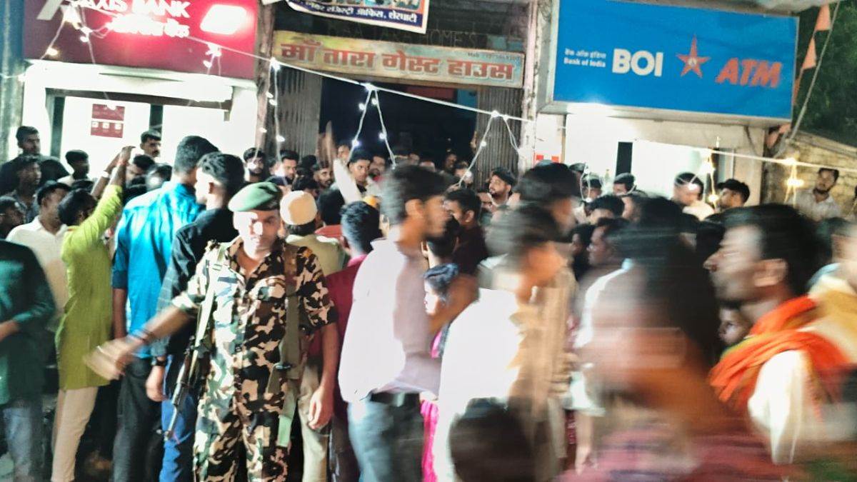 gaya 24 year old shot dead near sherghati police station over property dispute