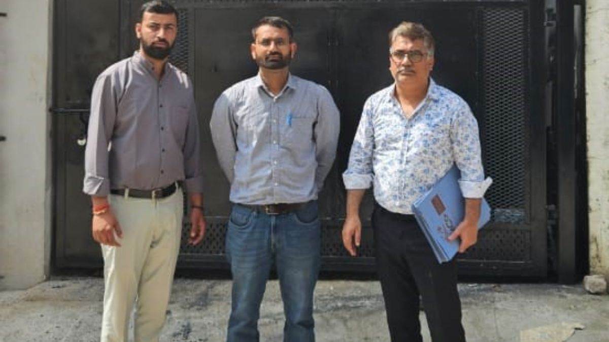 ncr property sealed in kadipur tax defaulter action by gurugram corporation