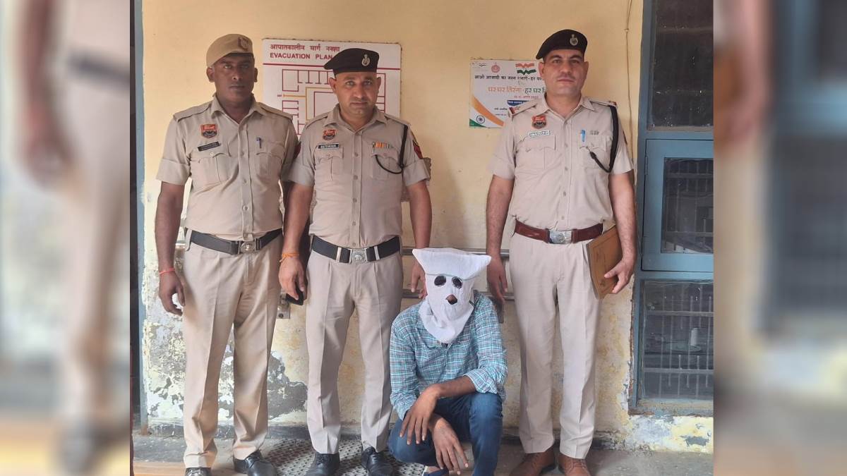 haryana crime youth attacked with knife for not giving money for drugs police arrested the accused