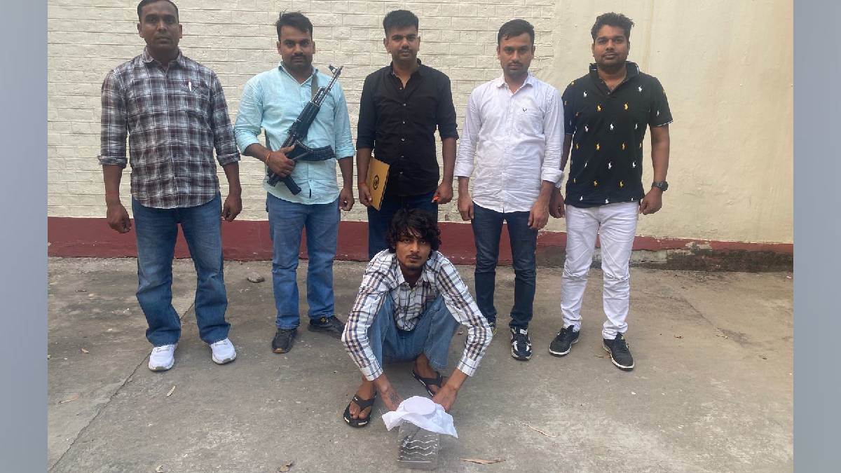 two arrested with illegal weapons in safidon jind