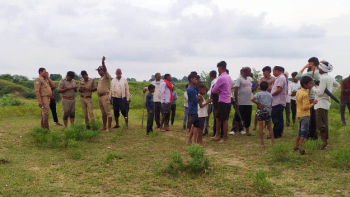 youth and woman skeletons found suspected suicide in kanpur dehat