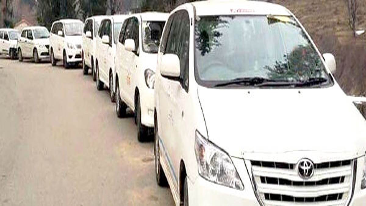 kashmir tourism crisis transport operators struggle amid tourist decline