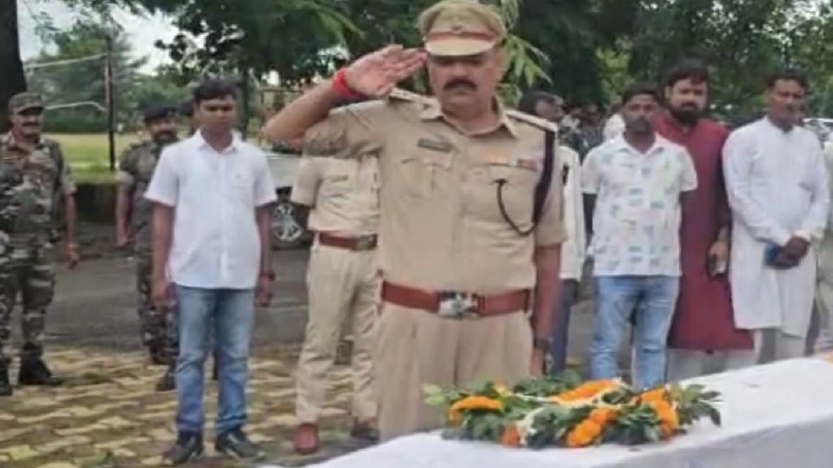 questions raised on suicide of koderma police driver sp said there will be a fair investigation