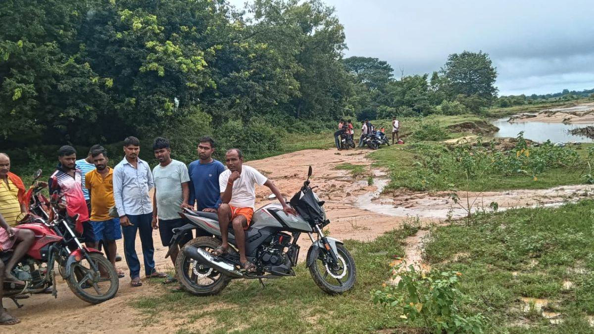 hazaribagh villager swept away in barisal river search ongoing
