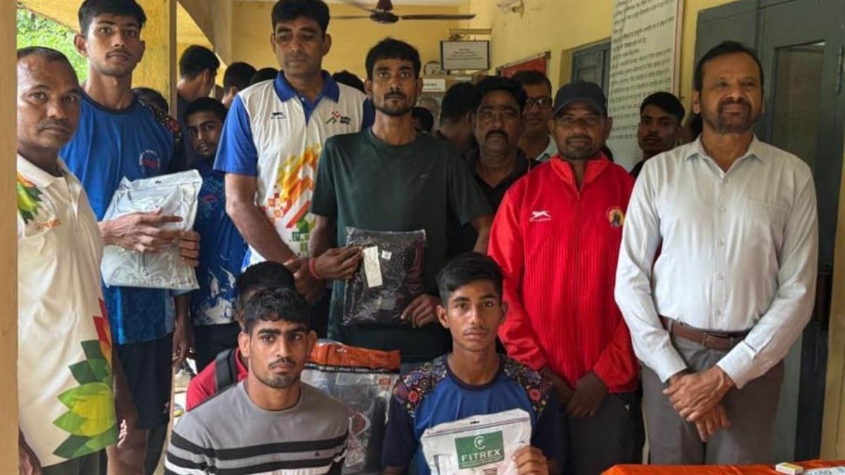 cross country race in gorakhpur on gandhi jayanti prince nishad wins