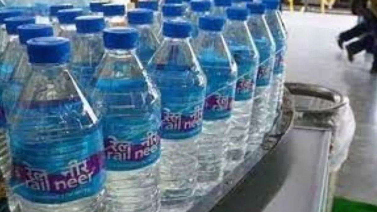 penalty on vendor for overcharging water bottle lucknow news