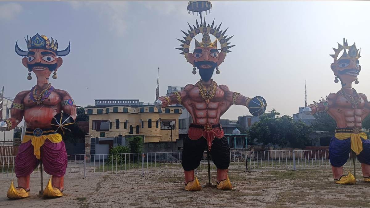 photos bahubali lankapati in jhajjar and ravan with jalebi moustache in sirsa check unique effigies of ravan in haryana