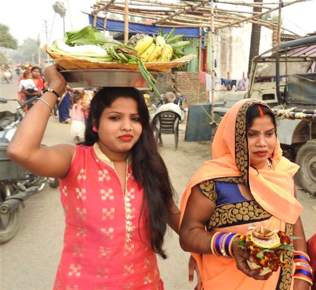 Chhath puja अस्‍ताचलगामी सूर्य को अर्घ्‍य देने का जानें शुभ मुहूर्त  Gorakhpur News - Chhath Puja Time in Gorakhpur