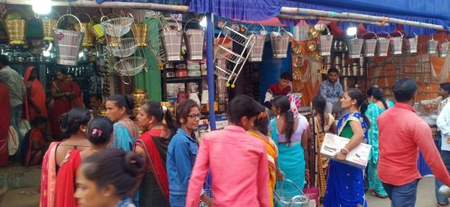 धनतेरस पर महंगाई रहा बेअसर, जमकर हुई धनवर्षा