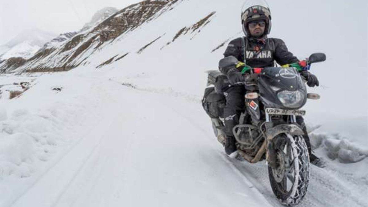 https://www.jagranimages.com/images/newimg/02112022/02_11_2022-bike_ride_winter_23177698.jpg