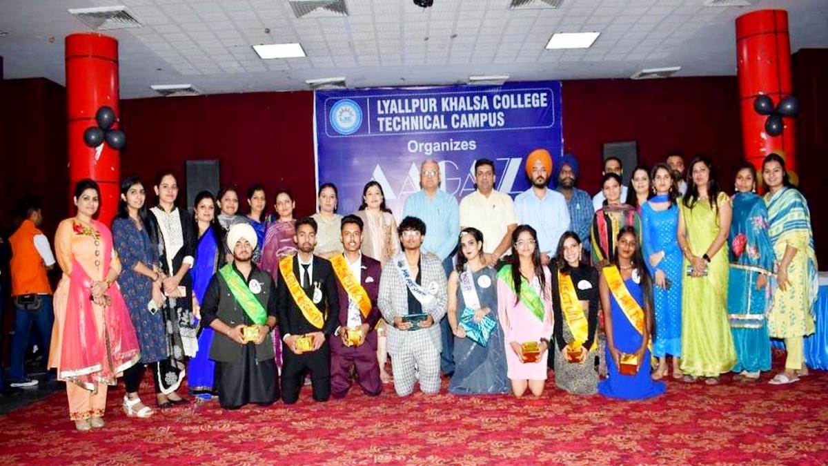 freshers party organize in lkc tc in jalandhar