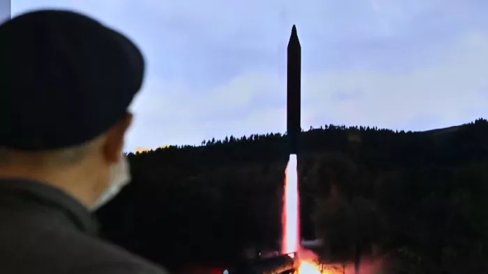 North Korea ने फिर मिसाइल दागकर बढ़ाई दक्षिण कोरिया की टेंशन