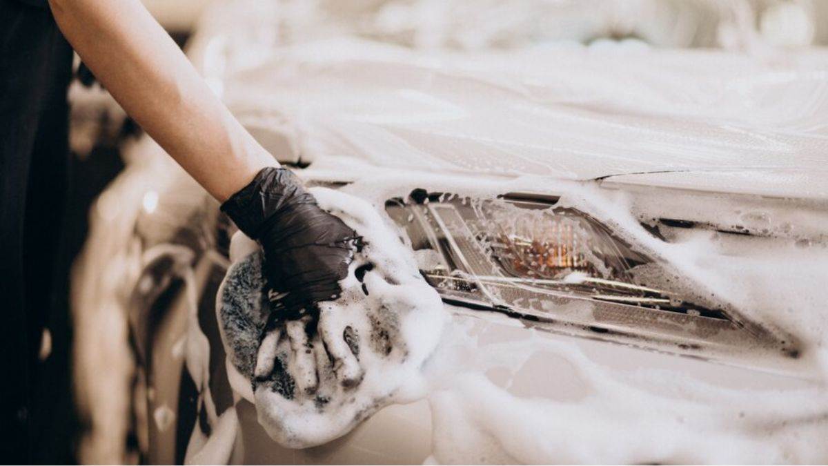 https://www.jagranimages.com/images/newimg/02112023/02_11_2023-car_wash_23570265_115642426.jpg