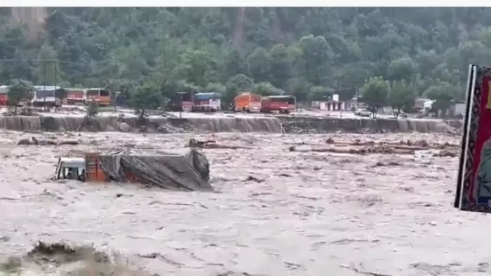 Himachal: 450 की मौत, 13000 करोड़ का नुकसान... हिमाचल को पटरी पर लाने में जुटी सरकार; केंद्र को भेजे प्रस्ताव